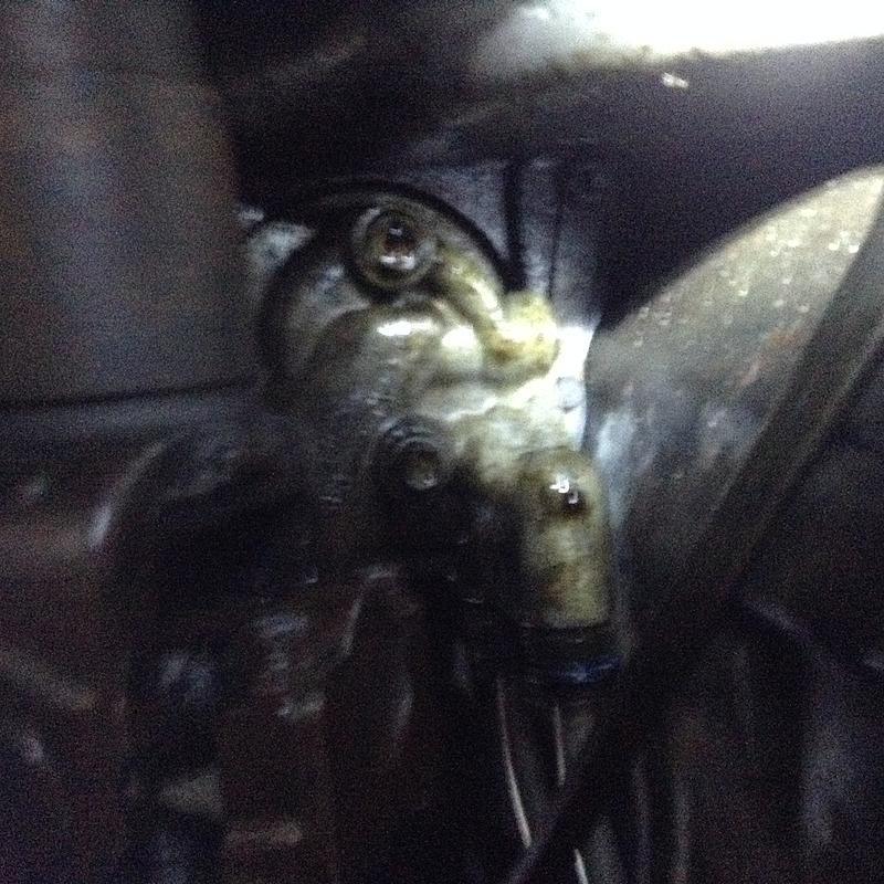 Coolant Leak in my '96 Chevy Silverado-img_1340.jpg