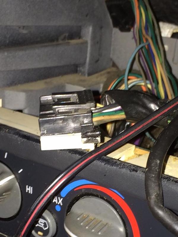 Stereo Wiring hacked up - need help-13100846_1181814758495796_7993170050897891443_n.jpg