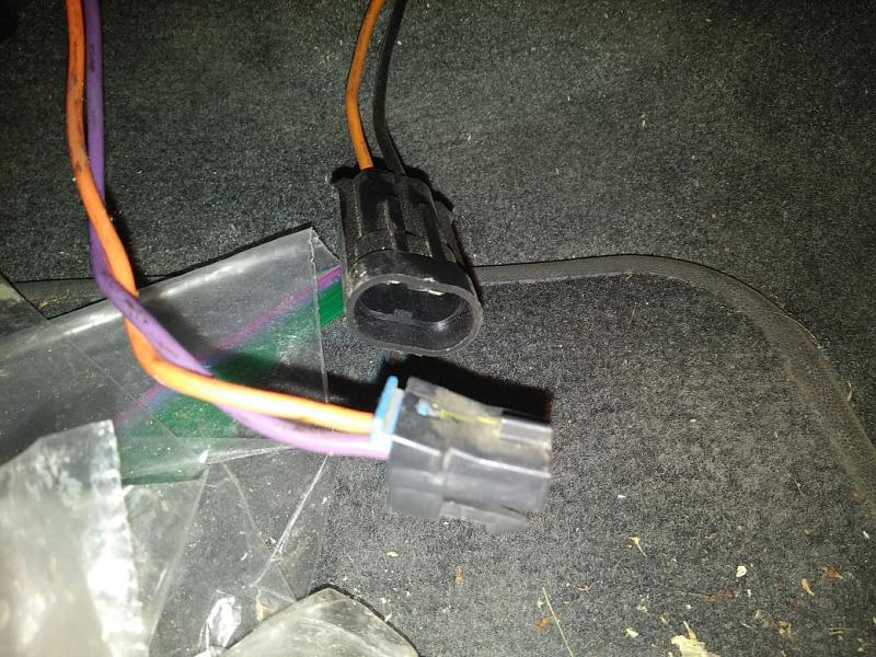 Cabin blower connector mismatch?-20160629_190535_2.jpg