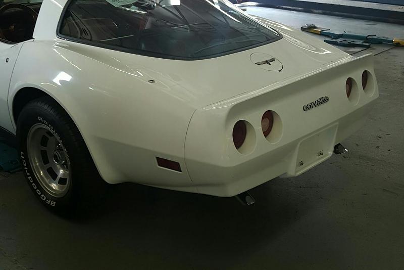 For Sale 1981 Chevy Corvette 8 Cylinder - White-img_7068.jpg
