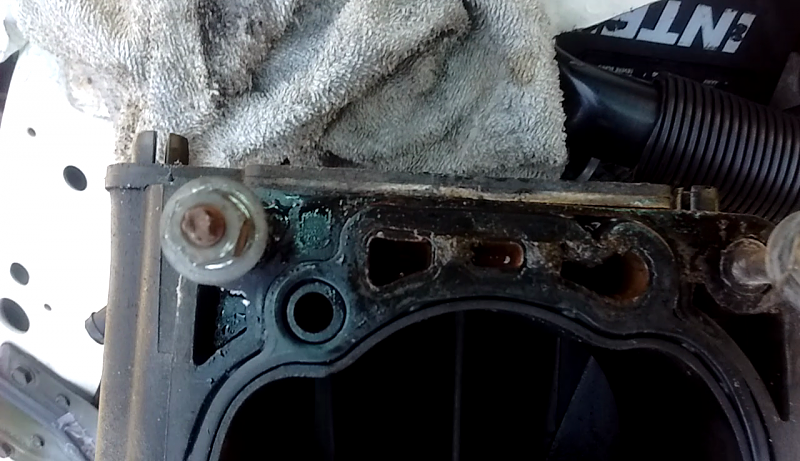 Can SomeOne Please Tell Me if this is Common REBUILDING 2005 3.8L IMPALA FROM MISFIRE-lim-oil-leak-2016-09-15-13h52m41s961.png