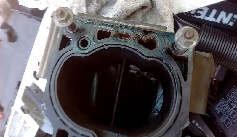 Can SomeOne Please Tell Me if this is Common REBUILDING 2005 3.8L IMPALA FROM MISFIRE-lim-oil-leak-2016-09-15-13h53m37s695.png