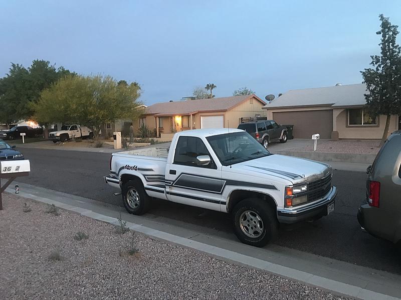 Looking to restore a 1990 Silverado Stepside in Phoenix-photo-apr-23-7-20-04-pm.jpg