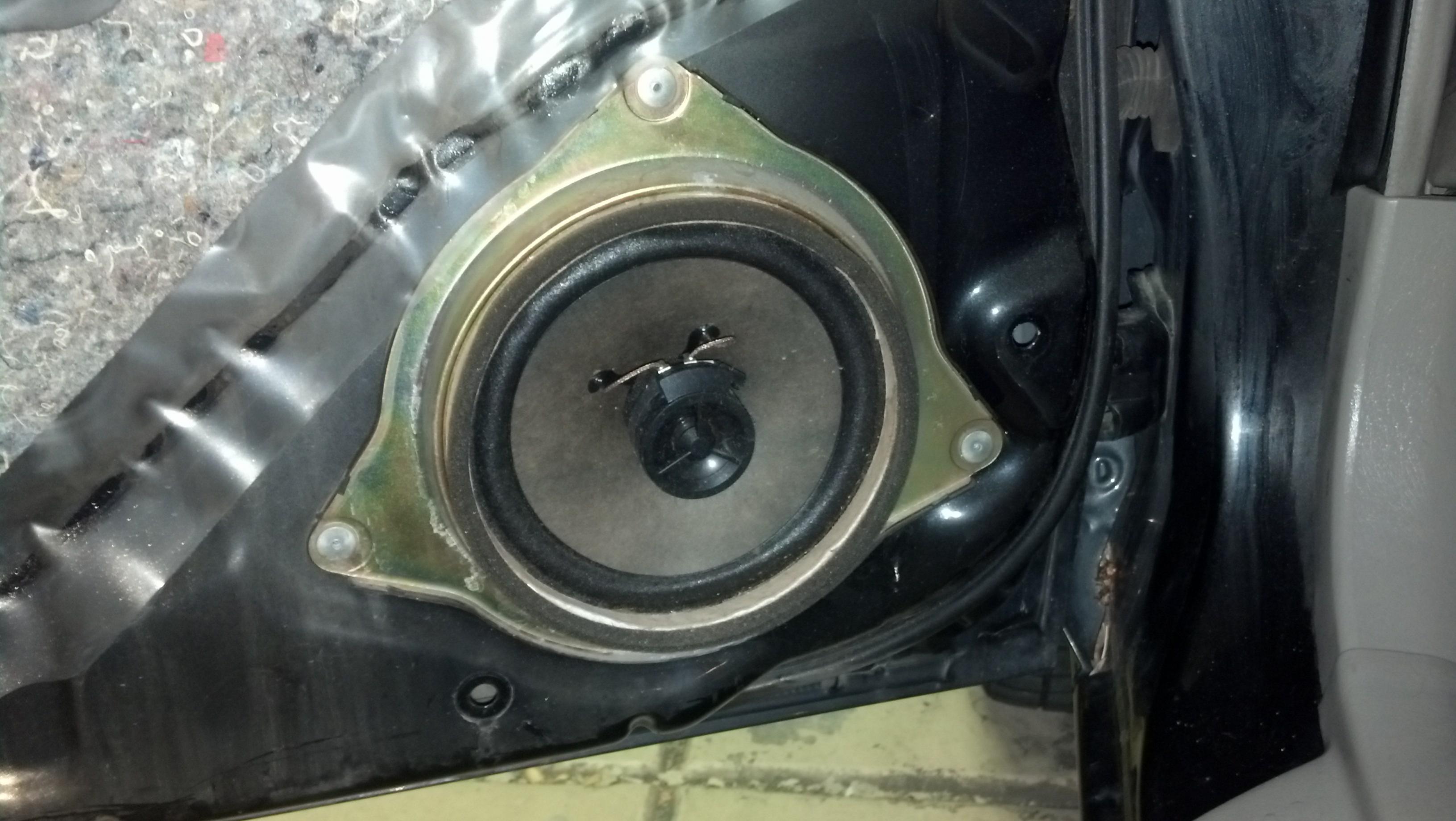 What Size Speakers Are In A 2002 Chevy Silverado  