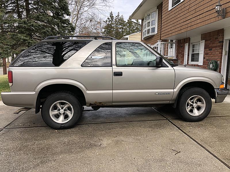 2000 Chevy Blazer 5 speed ! 120,000 with tons of maintenance !-img_0530.jpg