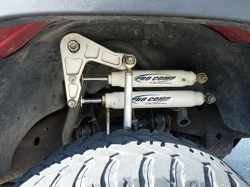 CA: 04 Red Lifted Silverado-gqkg5sy.jpg