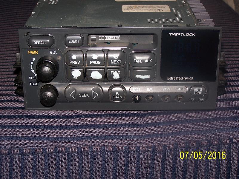 99 Tahoe/Surburban/Pick-up GM Factory Delco Electrons AM/FM/STEREO/Cassette/CD Player-101_5948.jpg