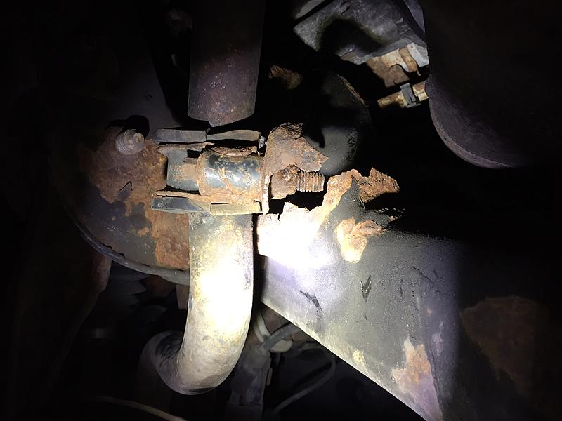 Sway bar support broke.-img_2797.jpg