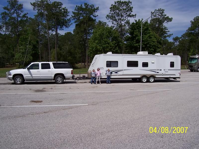 New to a suburban and wanting to tow a camper.-100_1762.jpg