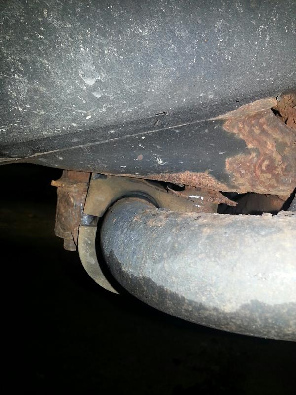 2008 Suburban 1500 sway bar mount tore out of the frame-20161029_202827_resized.jpg