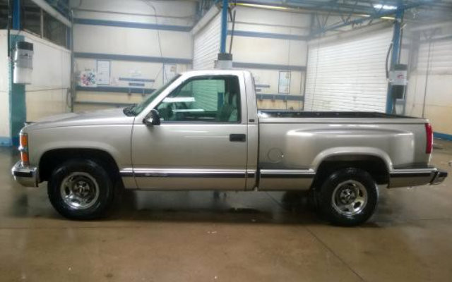 TRUCK YOU! A 1998 Chevrolet C1500 Flareside in the Garage!