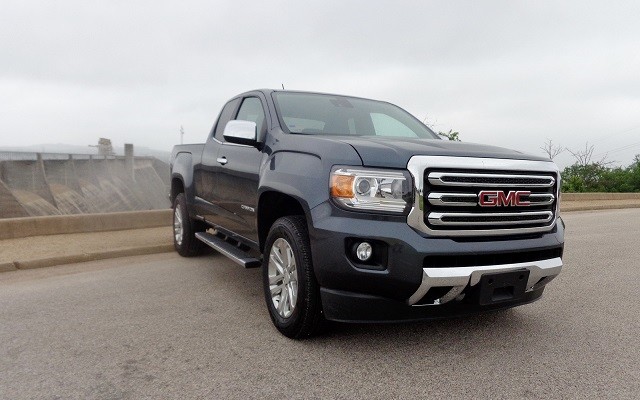 Review: The 2015 GMC Canyon SLT 4X4 was a Good-Looking Letdown