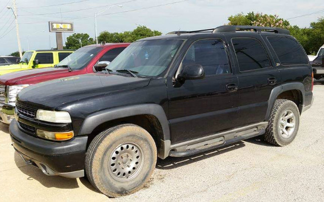 TRUCK YOU! A 2002 Chevrolet Tahoe LS