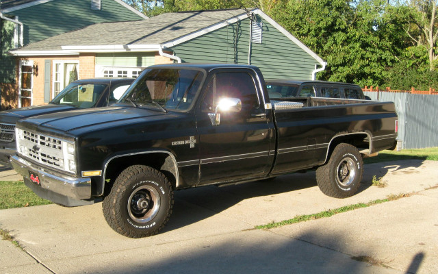 TRUCK YOU! A 1985 Chevrolet K10