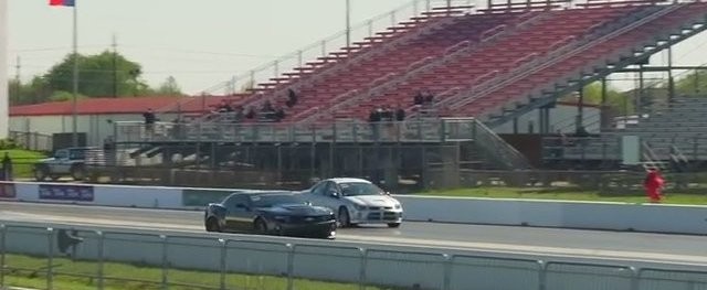 Watch a Chevrolet Camaro Dust a Dodge Neon at the Track