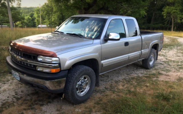 TRUCK YOU! 2000 Chevrolet Silverado 2500 and Two Jeeps