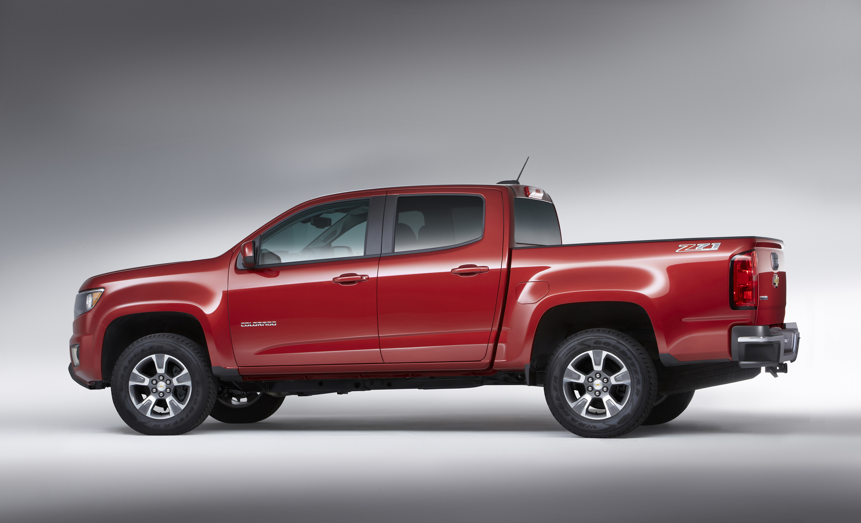 2017 Chevrolet Colorado Gets New V6 and Eight-Speed Automatic ...