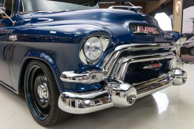 1955 GMC Suburban — the Definition of ‘Living Large’ (Video)