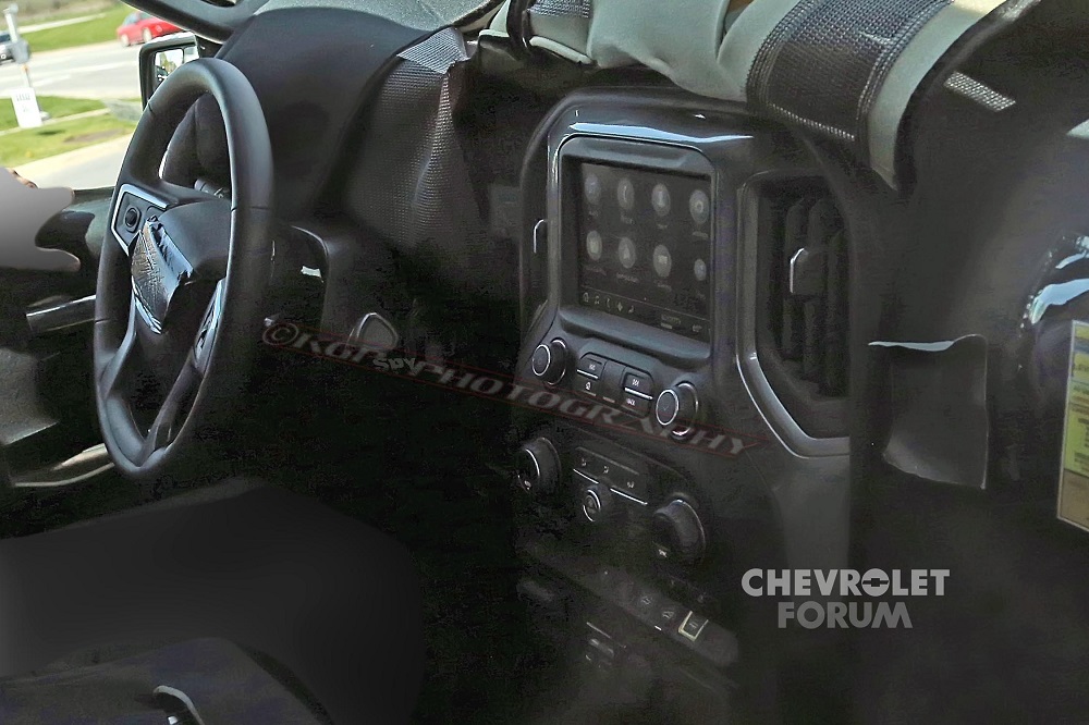 2019 Chevrolet Silverado spy shots