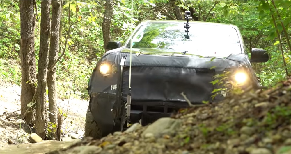 Down N' Dirty: Colorado ZR2 is the Ultimate Off-Roader (Video)