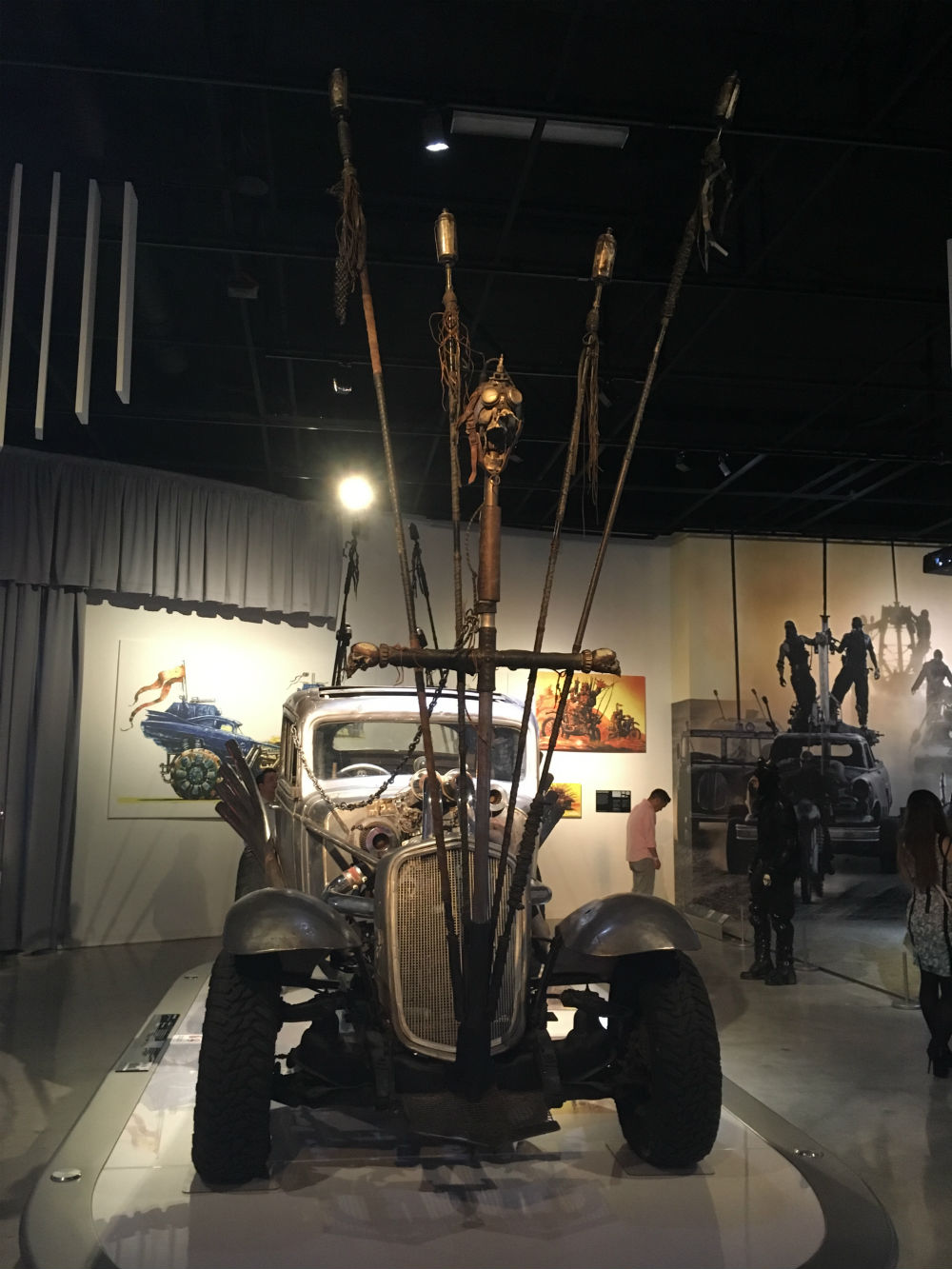 Mad Max 1934 Chevrolet 5-Window
