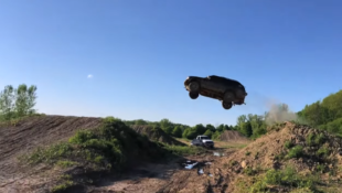 GMC Jimmy 4x4 Jump