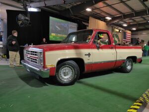 1986 Chevrolet C10 - Mecum Davenport 2019