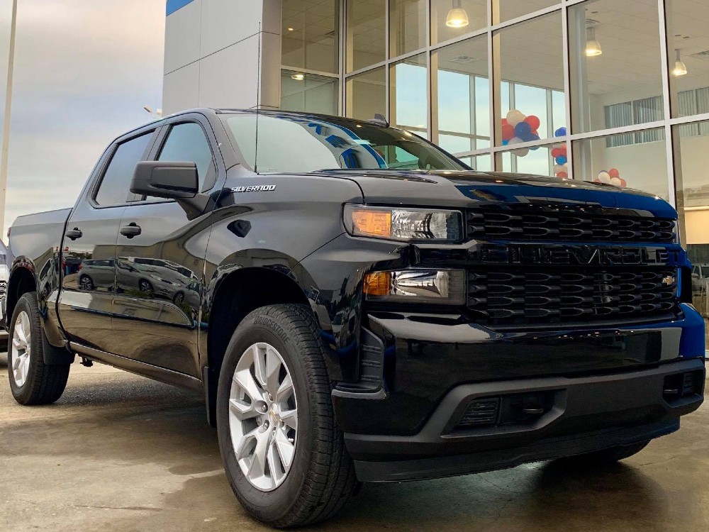 Chevrolet Silverado Custom