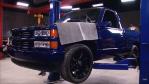 ‘Truck Tech’ Builds a Mean 383 Stroker For a GMT400 Sport Truck