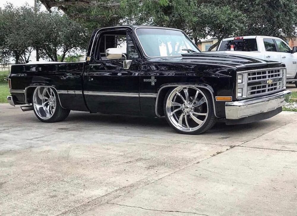 Square-Body C10