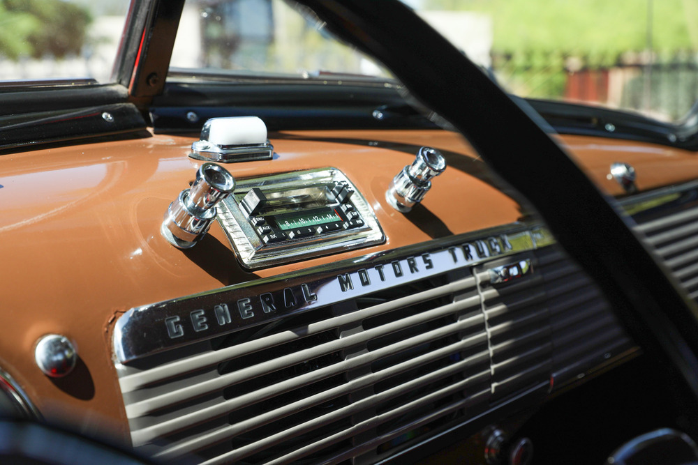 1952 Texaco themed GMC 101 pickup interior