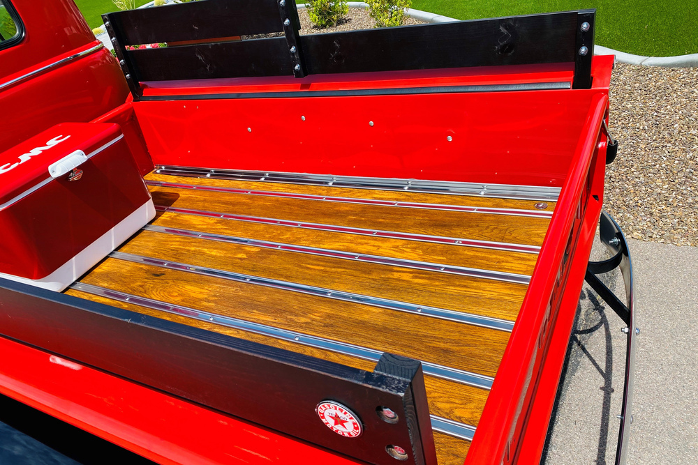 1952 Texaco themed GMC 101 pickup bed