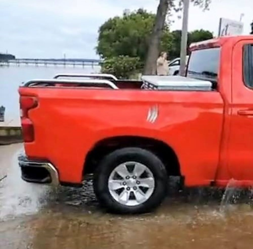 Fishermen sunk Chevy Silverado